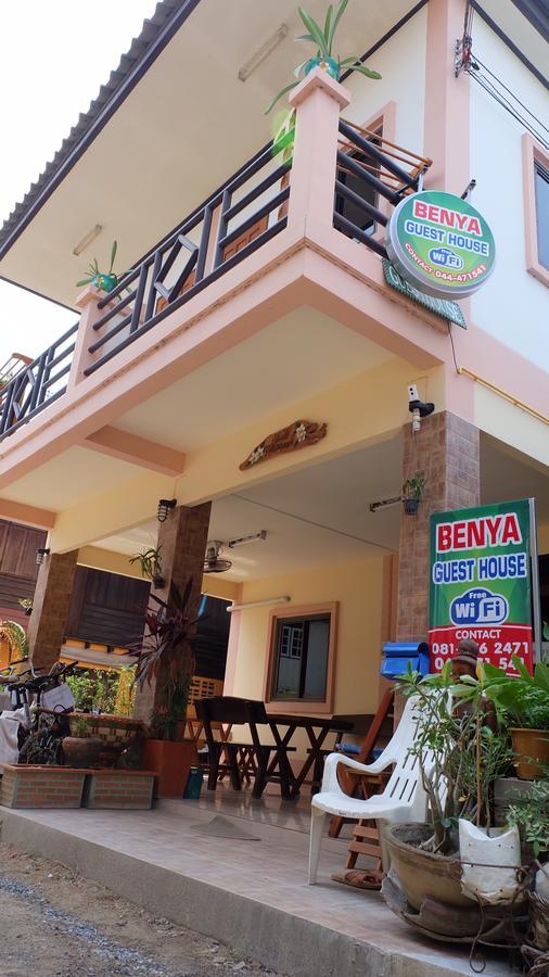 Benya Guest House Phimai Exterior photo
